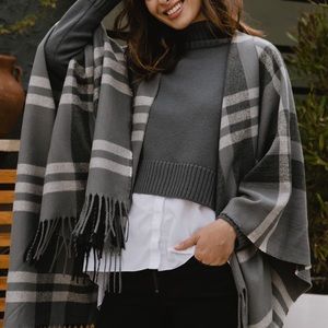 Causebox Charcoal Poncho by Siizu